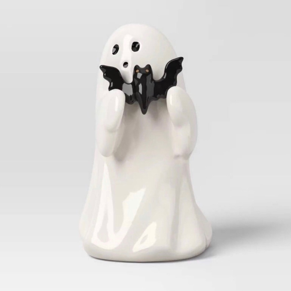 Hyde & EEK! 4.5" Ceramic Ghost with Bat Halloween Figurine